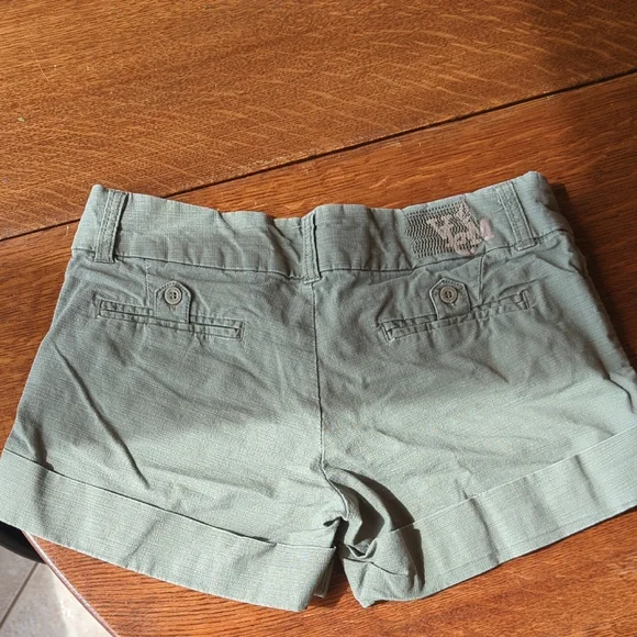 Volcom Shorts - Picture 6 of 10